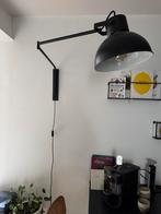 Lamp aan de muur, Ophalen, Zo goed als nieuw