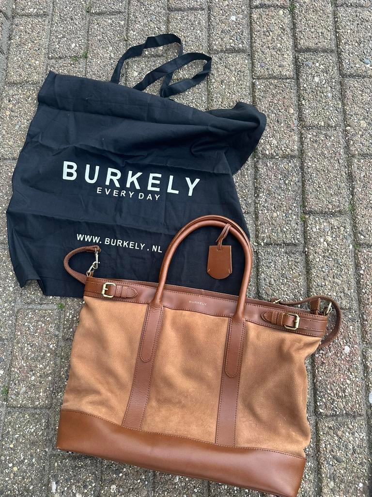 Burkely werk tas. Kleur Cognac. Suede met leer, Sieraden, Tassen en Uiterlijk, Ophalen of Verzenden, Zo goed als nieuw, 30 cm of meer