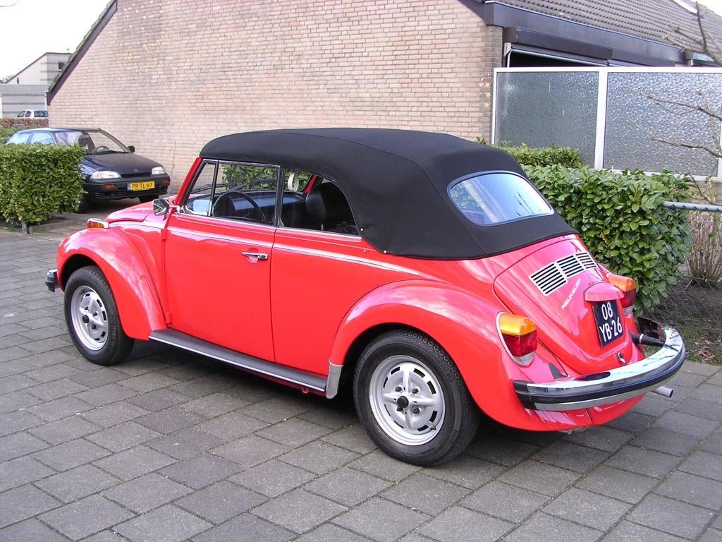 Volkswagen 1303 1.6 S 1977 Rood, Auto's, Volkswagen, Particulier, Overige modellen, Open dak, Benzine, Cabriolet, Handgeschakeld