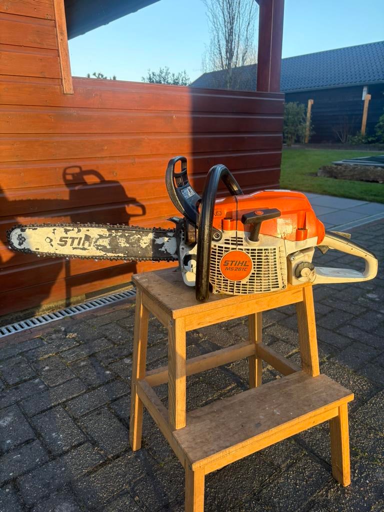 Stihl ms 261c kettingzaag, Doe-het-zelf en Verbouw, Gereedschap | Zaagmachines, Zo goed als nieuw, Kettingzaag, 1200 watt of meer