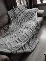 Nieuwe gebreide woondeken in kabelpatroon , 2 m x 2.20, Ophalen of Verzenden, Nieuw
