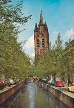 Delft, Oude kerk, met auto's oa Volvo P544, VW Kever, Ophalen of Verzenden, 1960 tot 1980, Zuid-Holland