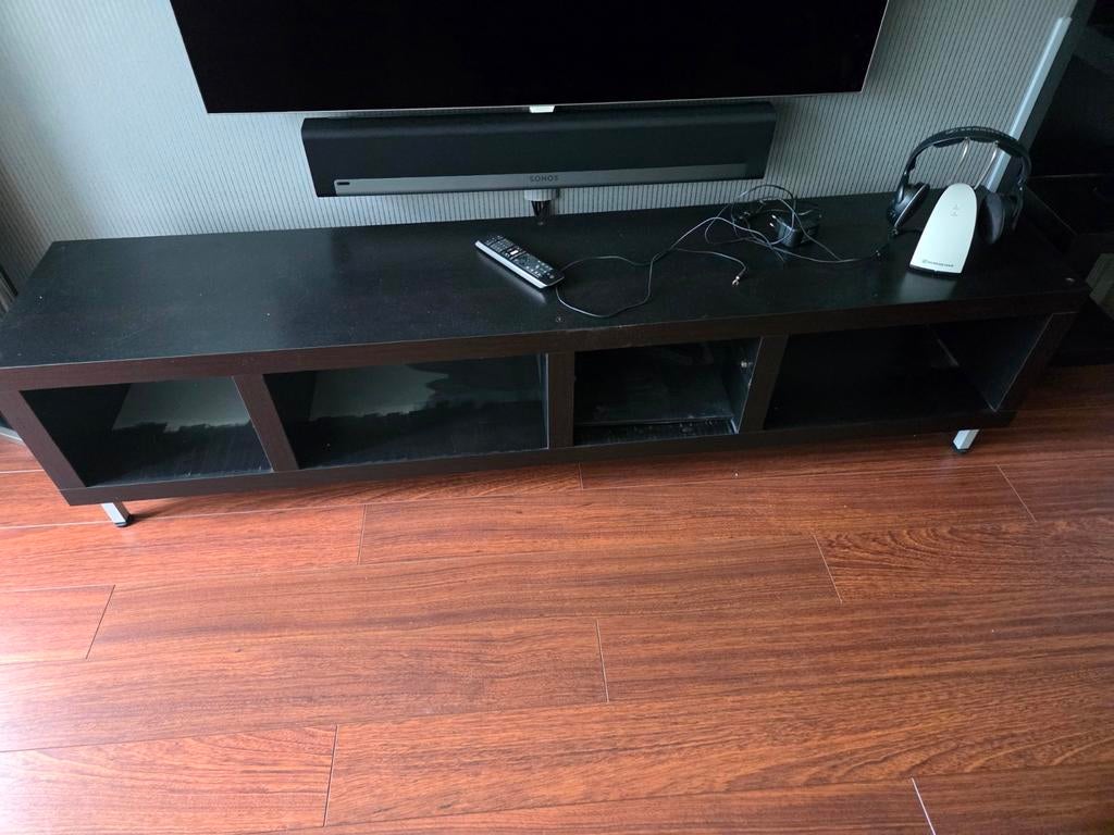 Zwart TV meubel met poten, Huis en Inrichting, Ophalen, Overige materialen, Gebruikt, 150 tot 200 cm