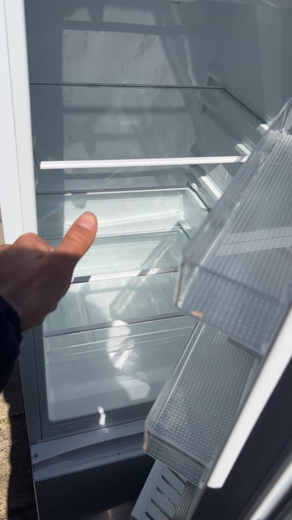 Koelkast met diepvriesvak - Ideaal voor kleine ruimtes, Gebruikt, 120 tot 140 cm, 100 tot 150 liter, Ophalen of Verzenden