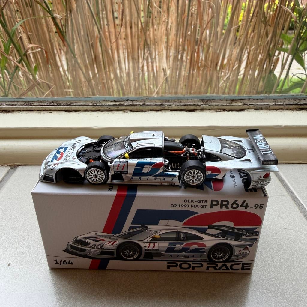 POP RACE MERCEDES BENZ CLK-GTR D2 1997 FIA GT 1:64, Ophalen of Verzenden, Nieuw, Auto, Overige merken