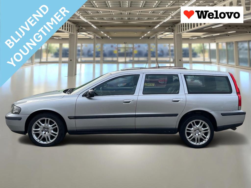 Volvo V70 2.4 T AWD Comfort Line Trekhaak., Stof, 1616 kg, Vierwielaandrijving, 93 €/maand