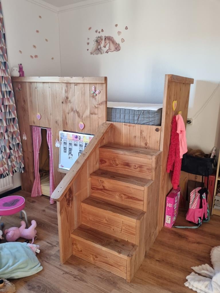 Handgemaakte Douglas Houten Hoogslaper met Brede Trap, Ophalen