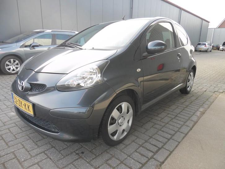 Toyota AYGO 1.0-12V +, Auto's, Toyota, Bedrijf, Aygo, ABS, Airbags, Airconditioning, Boordcomputer, Centrale vergrendeling, Elektrische ramen