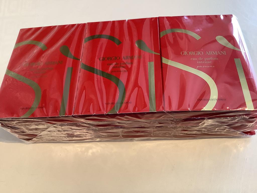 Armani -Sì Passione 12 x 1,2 ML=14,4 ML mini’s eau de parfum, Ophalen of Verzenden, Nieuw