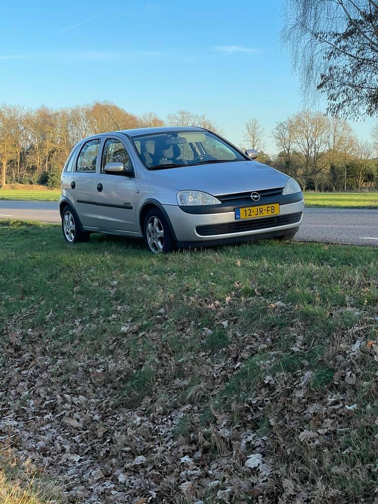 Nette Opel Corsa dealer onderhouden trekhaak, Voorwielaandrijving, 450 kg, 74 pk, 31 €/maand