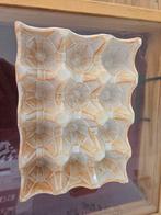 Vintage Eierrekje keramiek pasen brocante eieren, Ophalen of Verzenden, Hout, Minder dan 50 cm, Minder dan 5 flessen