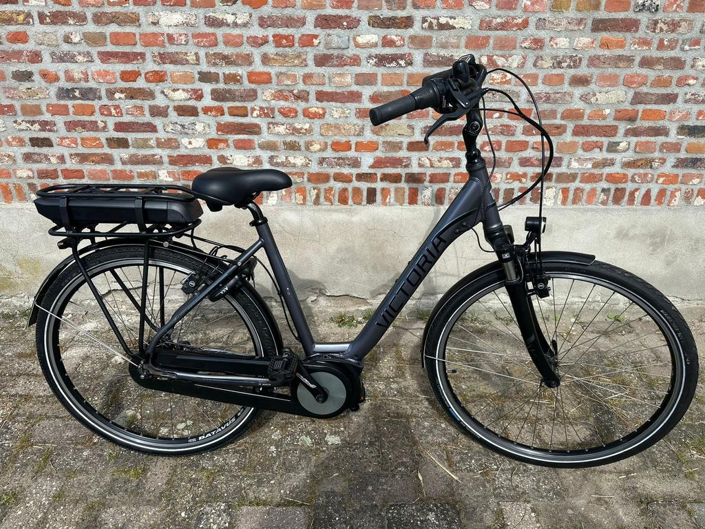 Electrische victoria bosch middenmotor fiets, Zo goed als nieuw, 47 tot 51 cm, 50 km per accu of meer, Ophalen