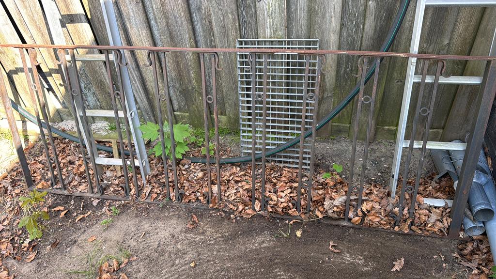 Gietijzeren hek, Ophalen, Gebruikt, IJzer, Sierhekwerk