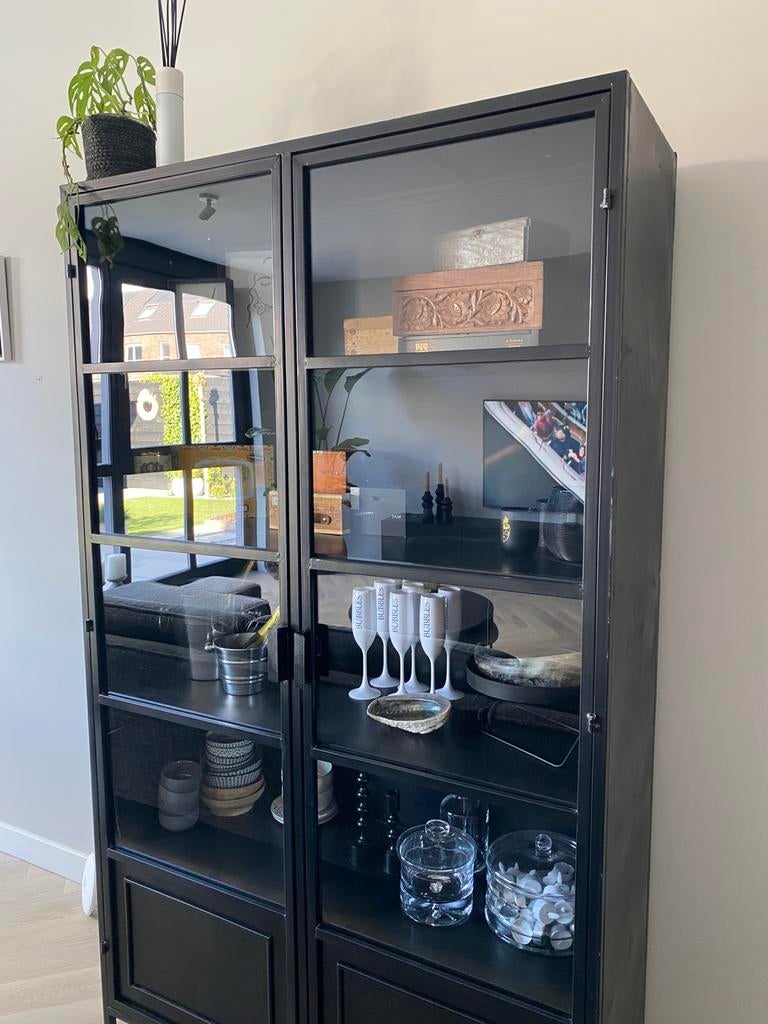 Kast zwart metaal, Ophalen, Gebruikt, 50 tot 100 cm, Metaal