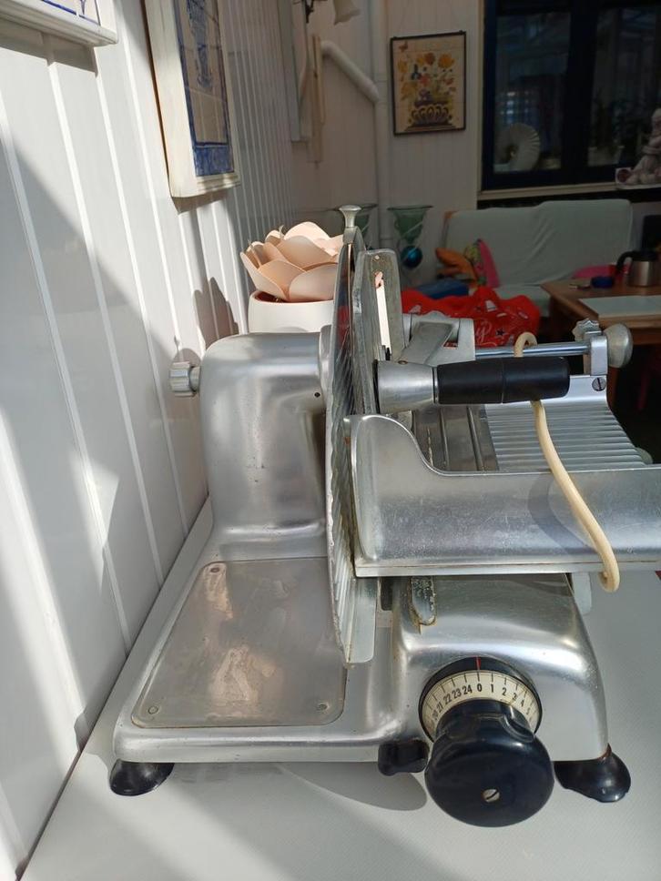 Weinig gebruikte snijmachine - Zo goed als nieuw, Witgoed en Apparatuur, Overige Witgoed en Apparatuur, Zo goed als nieuw, Ophalen