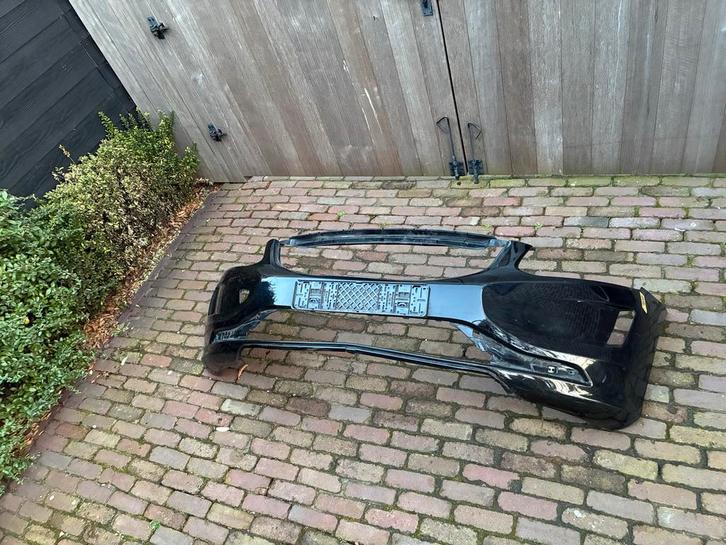 Voorbumper Volvo XC60 I (2008-2017) - Zwart, Auto-onderdelen, Carrosserie en Plaatwerk, Bumper, Volvo, Voor, Gebruikt, Ophalen