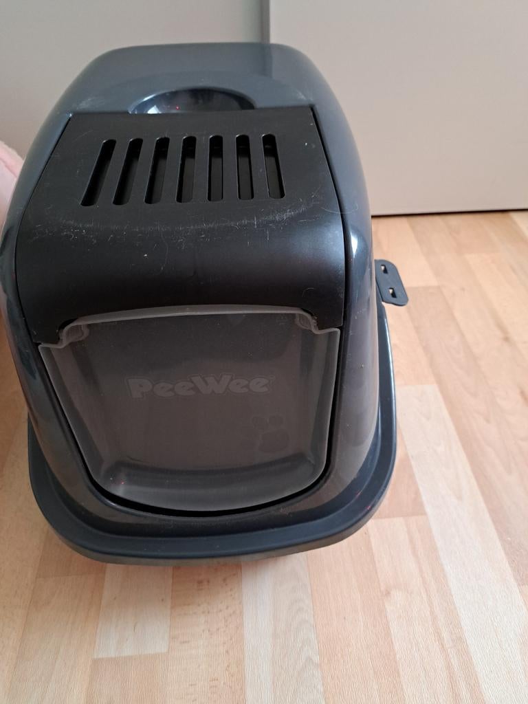 Te koop peewee kattenbak enz., Dieren en Toebehoren, Kattenbakken, Ophalen