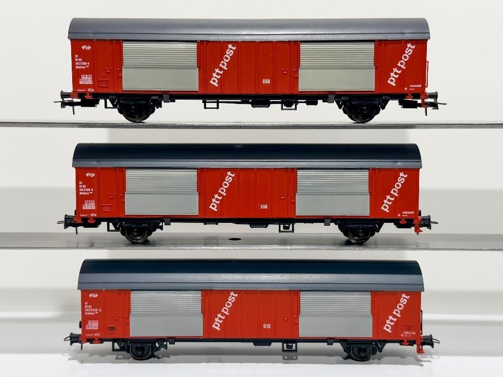 ROCO: 4387A NS PTT Post goederenwagon voor H0-spoor, Ophalen, Gebruikt, Gelijkstroom, Analoog