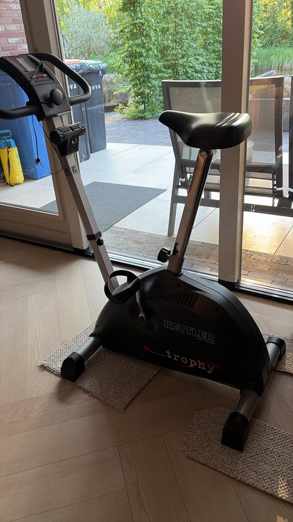 Kettler Trophy Hometrainer - Perfect voor thuis, Ophalen, Gebruikt, Metaal, Benen