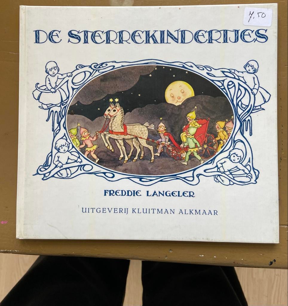 De Sterrekindertjes  - Sprookjesachtig Voorleesboek, Ophalen of Verzenden, Gelezen