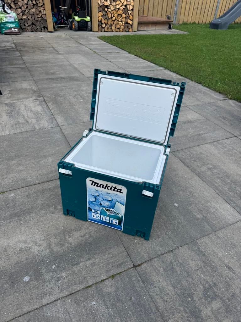 Makita koelbox 18 Liter, Ophalen of Verzenden, Zo goed als nieuw, Koelbox, Koelelement
