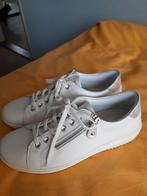 Witte dames sneakers mt. 39 Remonte, Kleding | Dames, Schoenen, Ophalen of Verzenden, Nieuw, Wit, Sneakers of Gympen