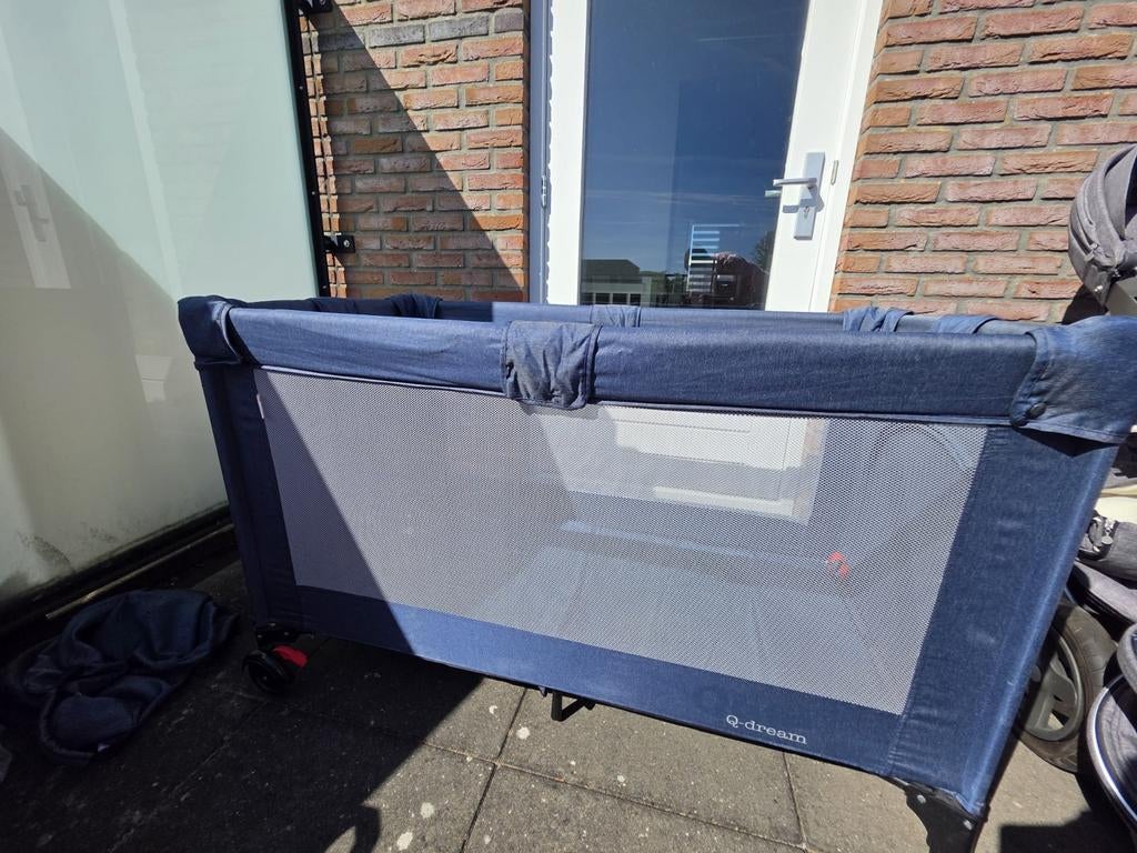Q-dream Reisbedje inclusief opvouwbaar matras, Kinderen en Baby's, Babywiegjes en Ledikanten, Gebruikt, Reisbedje, Ophalen