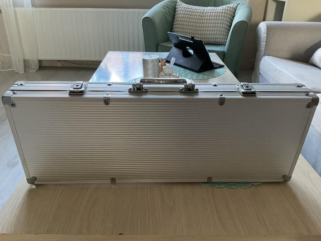 Pokerset compleet nooit gebruikt, Ophalen, Minder dan 50 cm, 50 tot 100 cm, Zo goed als nieuw