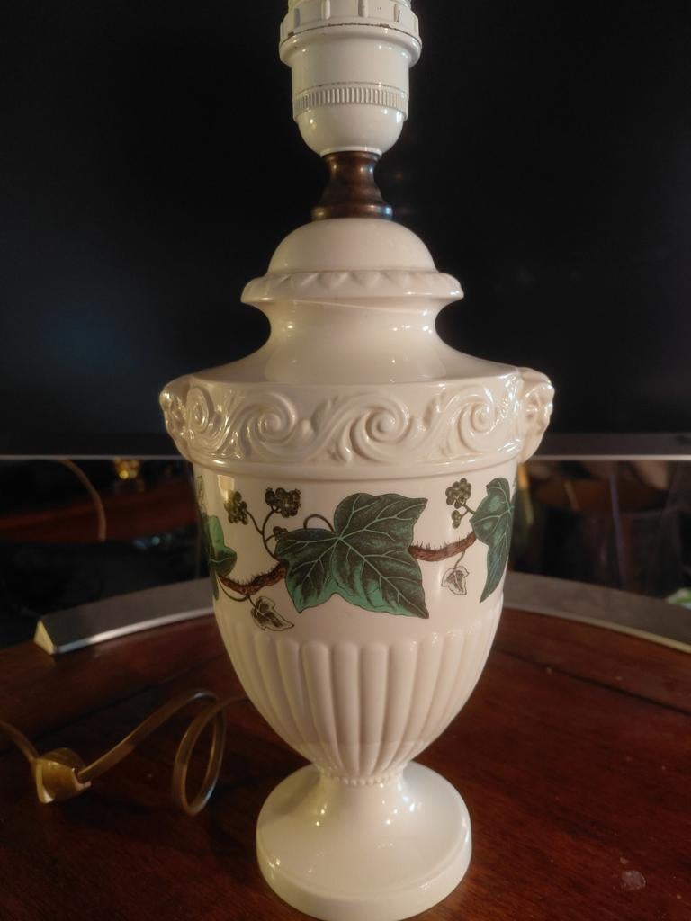 Vintage Wedgwood tafellamp met klimopmotief, Ophalen of Verzenden