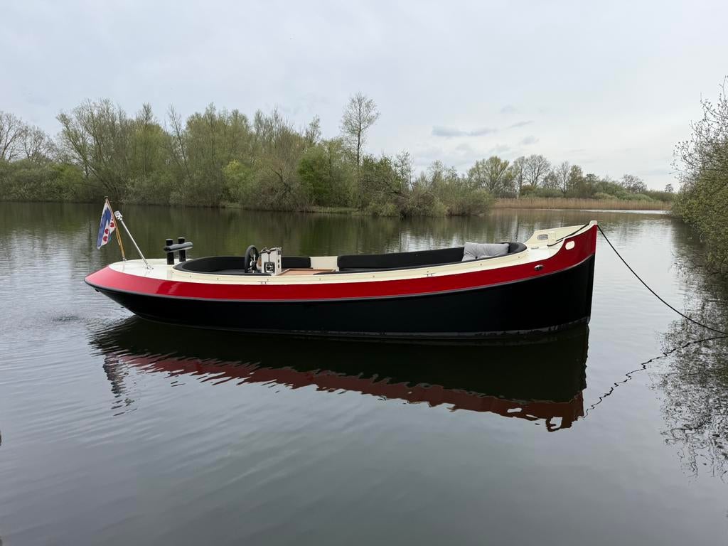 Klassieke, unieke en handgebouwde sloep, Watersport en Boten, Ophalen, 10 tot 30 pk, Staal, Binnenboordmotor