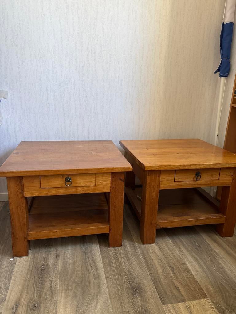 Set van 2 massief houten bijzettafels met lade, Huis en Inrichting, Minder dan 45 cm, Minder dan 55 cm, Gebruikt, Vierkant