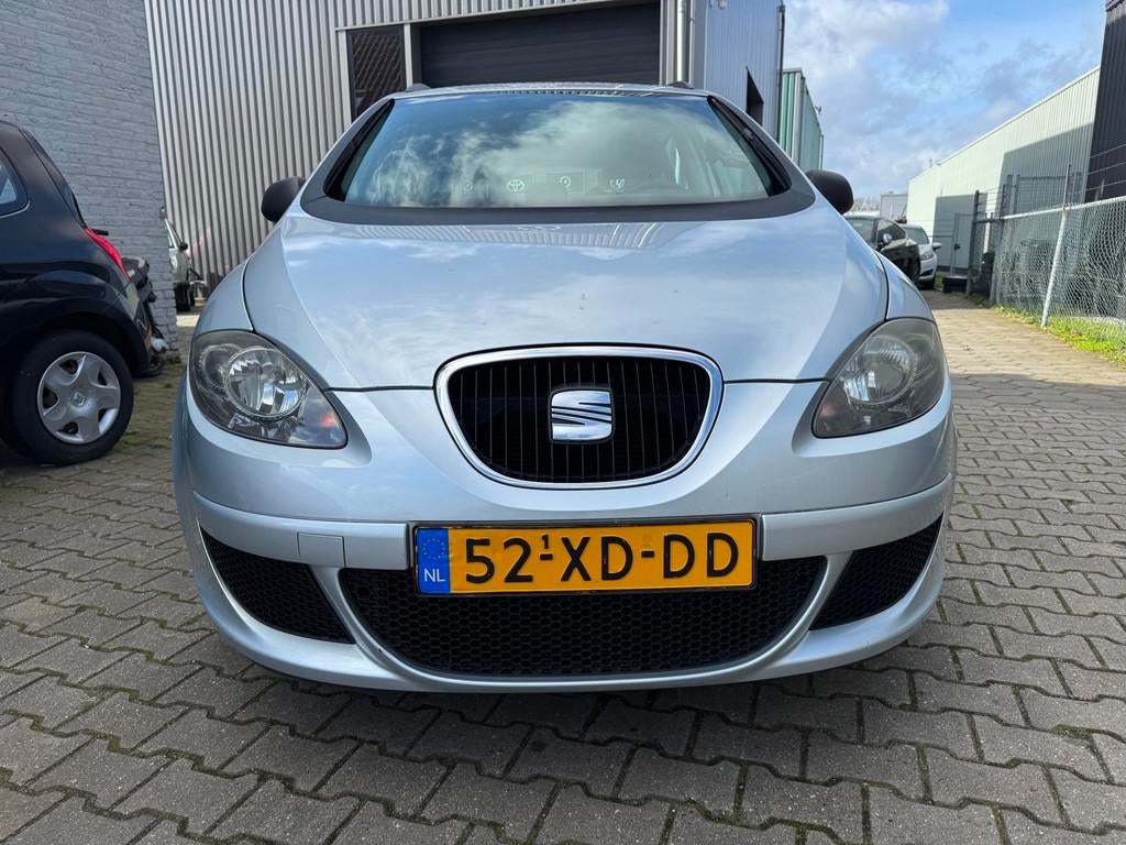 Seat Altea XL 1.6 Reference - 1e Eiegnaar - Airco - Km N.a.p, Auto's, Gebruikt, Zwart, 4 cilinders, Altea XL