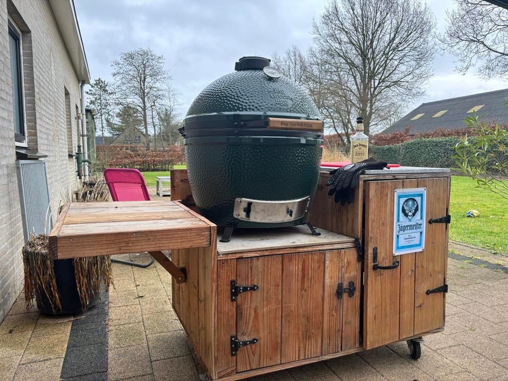 Big Green Egg BBQ kast - Opknapper, Ophalen, Gebruikt