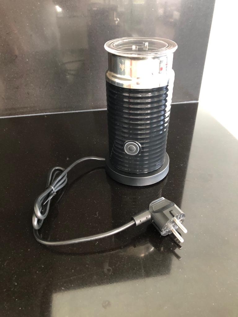 Nespresso Aeroccino melkopschuimer, Witgoed en Apparatuur, Melkopschuimers, Ophalen of Verzenden, Nieuw, Elektrische melkopschuimer