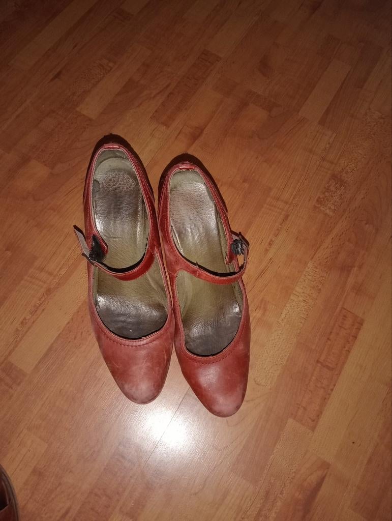 Rode pumps maat 41, Kleding | Dames, Schoenen, Ophalen of Verzenden