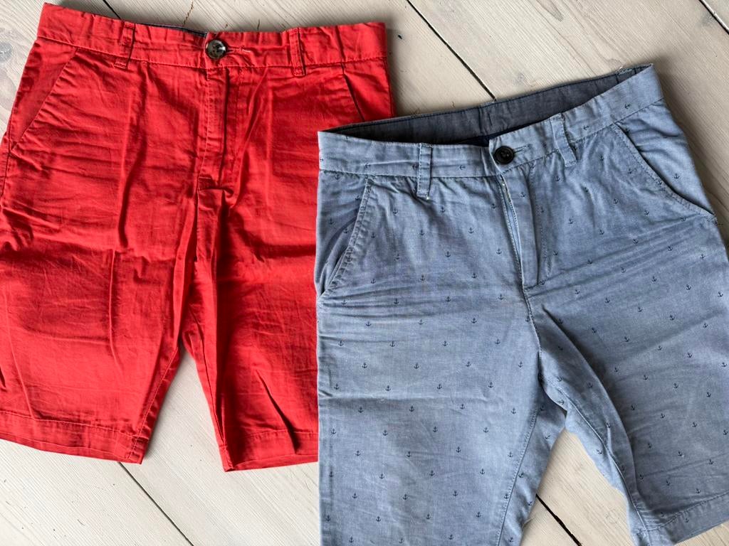 Mooie set van twee H&M chino shorts size 134, Broek, H&M, Ophalen of Verzenden, Zo goed als nieuw