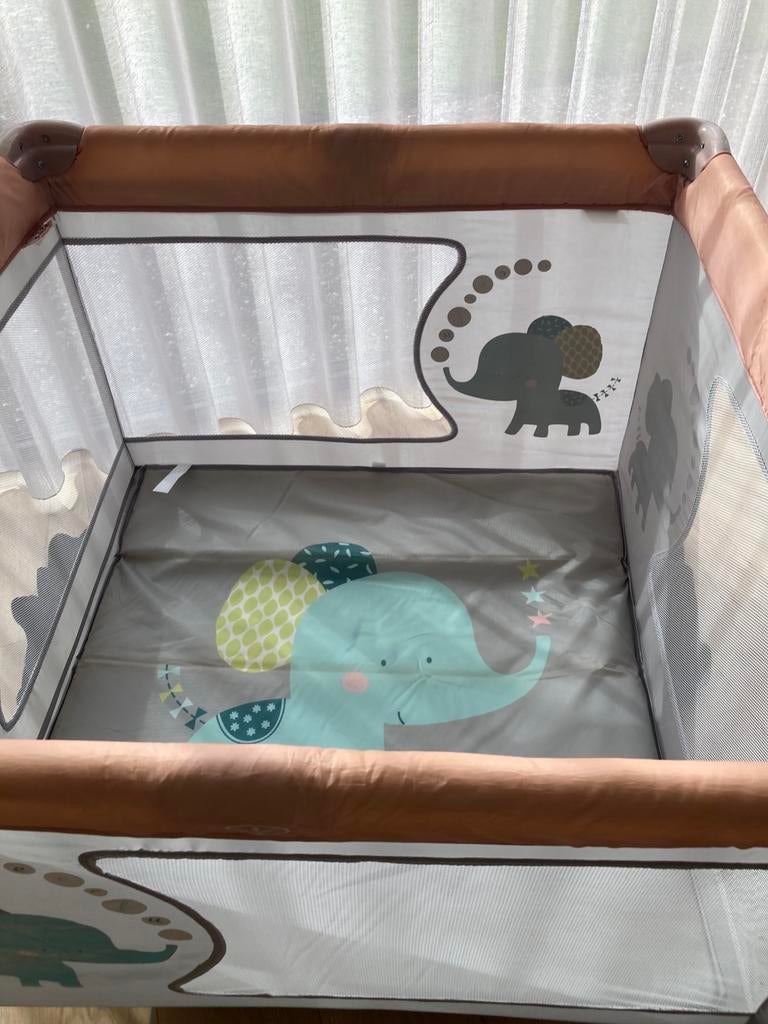 Baby reis Box, Kinderen en Baby's, Ophalen of Verzenden, Zo goed als nieuw, Vierkant