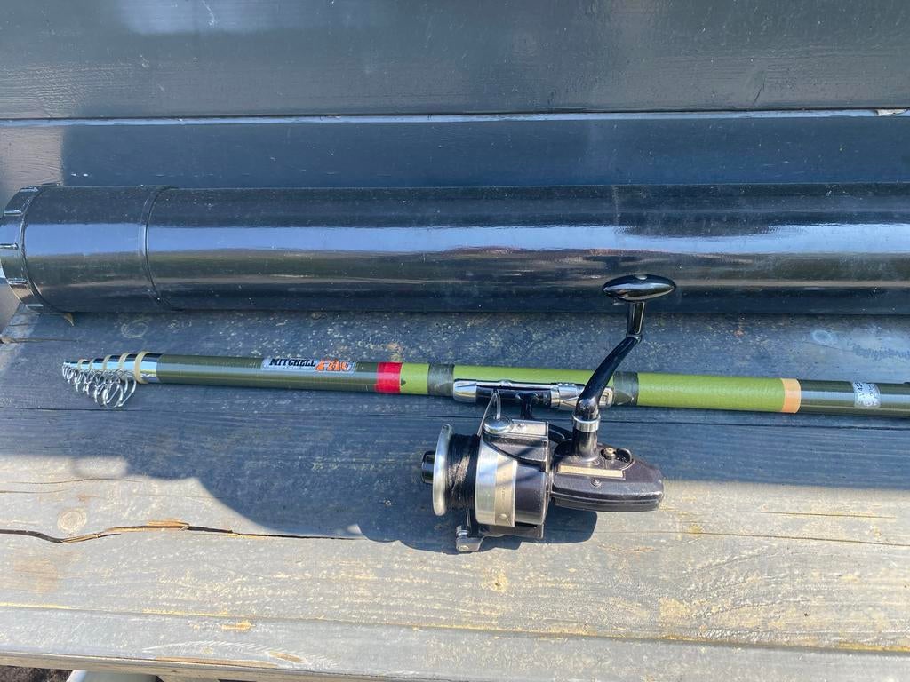 Vintage Mitchell strandhengel en Shakespeare 2940 zeemolen., Watersport en Boten, Ophalen of Verzenden, Gebruikt, Complete hengel