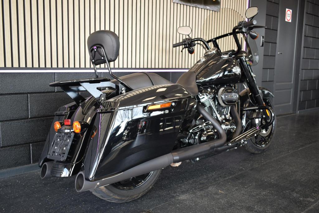Harley Davidson 114 FLHRXS Road King Special Black Edition,, Motoren, Motoren | Harley-Davidson, Traction Control, Laan van Vredenoord 33
2289 DA  Rijswijk, NL
