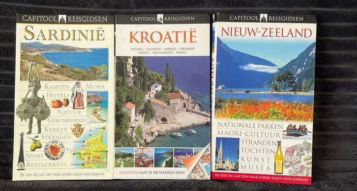 Capitool Reisgidsen: Sardinië, Kroatië, Nieuw-Zeeland, Capitool, Europa, Ophalen of Verzenden, Zo goed als nieuw