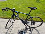 Trek Domane Racefiets (bijna nieuw) + pedalen en accessoires, Fietsen en Brommers, Fietsen | Racefietsen, 28 inch, Heren, Aluminium