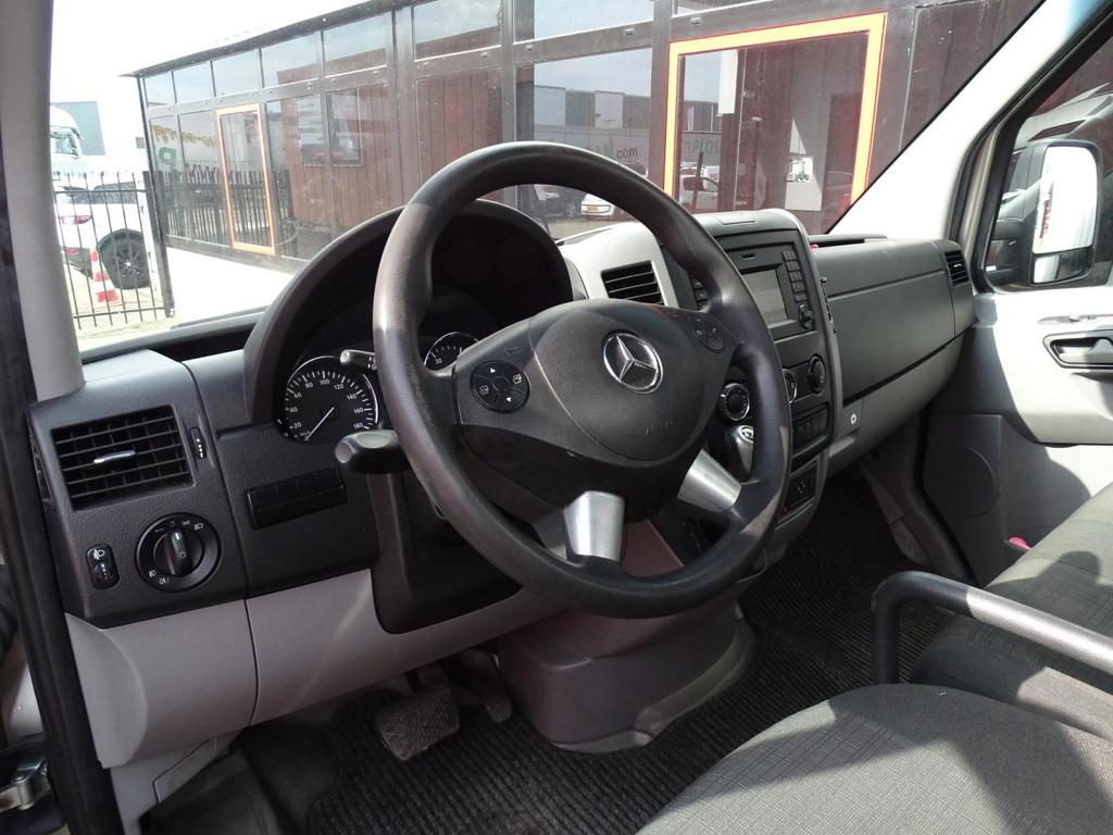 Mercedes-Benz Sprinter 519 3.0 CDI 432 DC, Auto's, Bestelauto's, Achterwielaandrijving, Gebruikt, Euro 6, 190 pk
