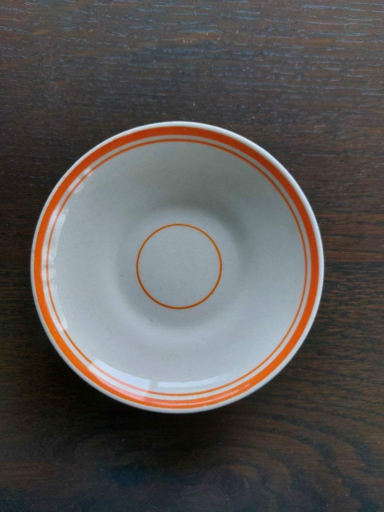 Petrus Regout Maastricht schoteltje kinderservies oranje ran, Ophalen