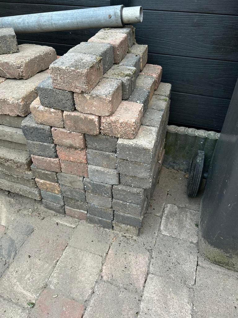 10cm X 10cm tanboer klinkers antraciet gratis afhalen., Ophalen, Gebruikt, Klinkers, Minder dan 5 m²