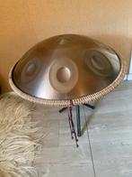 Handpan voor beginners - D-toonsoort met krukje en tas, Muziek en Instrumenten, Percussie, Ophalen of Verzenden, Zo goed als nieuw