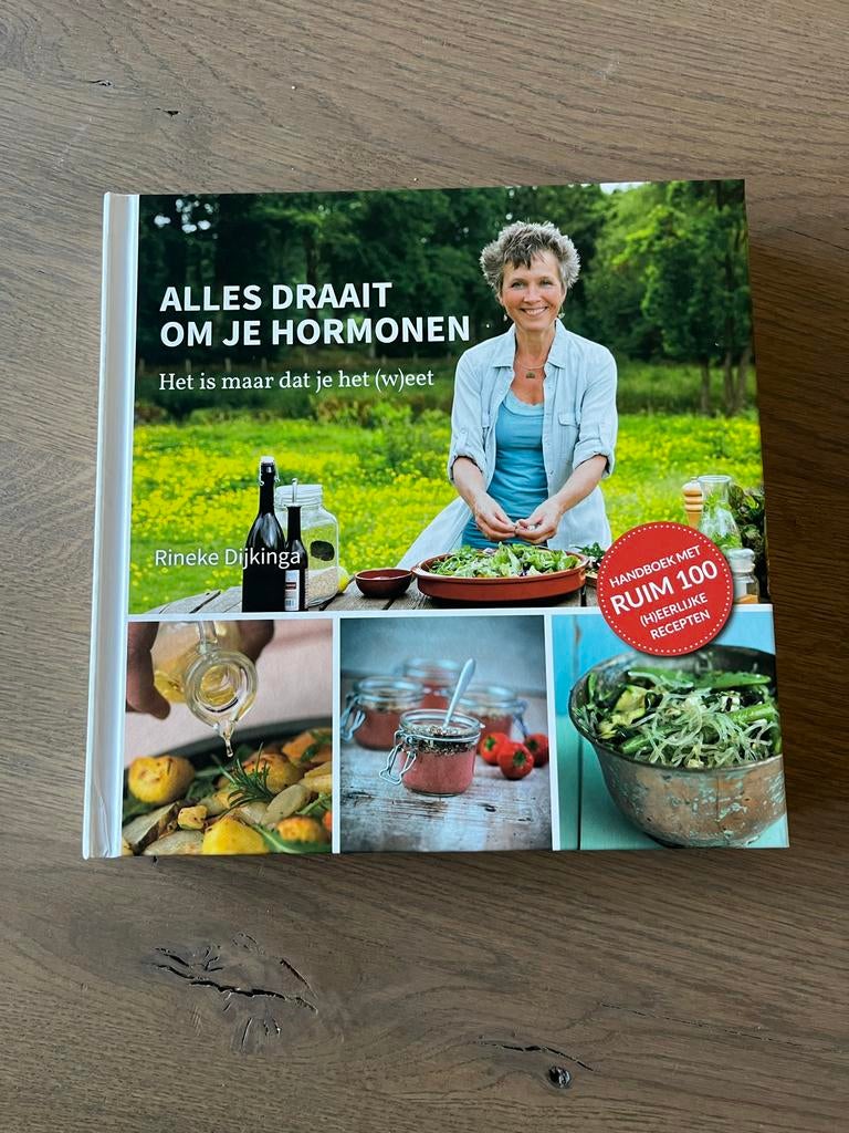 Alles Draait Om Je Hormonen - Rineke Dijkinga Kookboek, Ophalen of Verzenden, Zo goed als nieuw, Gezond koken