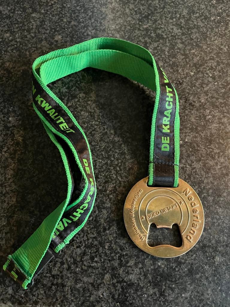 Heineken Flesopener met Lint - Goed Getapt, Ophalen of Verzenden, Gebruikt, Gebruiksvoorwerp