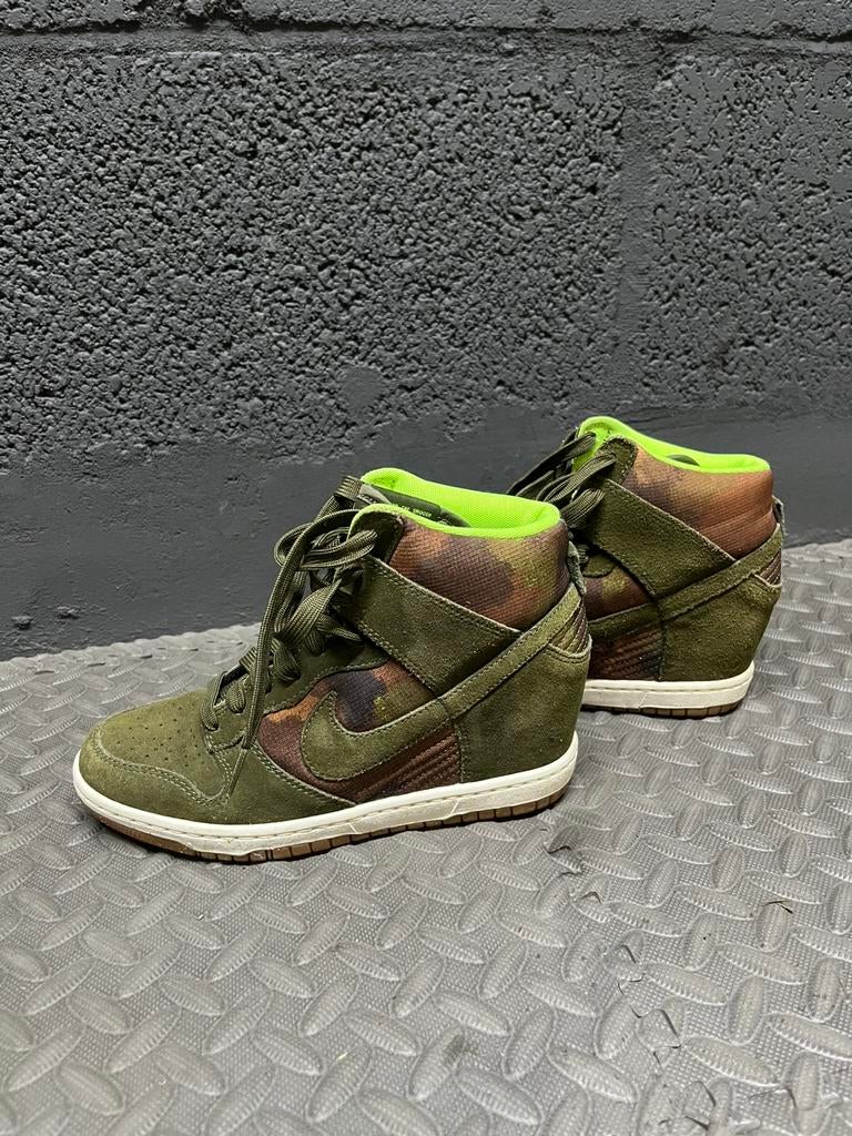 Nike wedge sneakers camouflage groen, Kleding | Dames, Schoenen, Ophalen, Groen, Sneakers of Gympen, Zo goed als nieuw