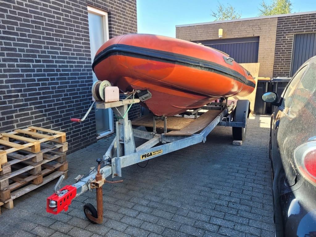 Opknapper Polyester RIB 4m. – incl. trailer + 70pk motor, Ophalen, Gebruikt, 70 tot 120 pk, 3 tot 6 meter