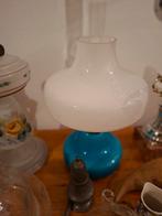 Oude olielamp met blauwe voet, Antiek en Kunst, Ophalen of Verzenden